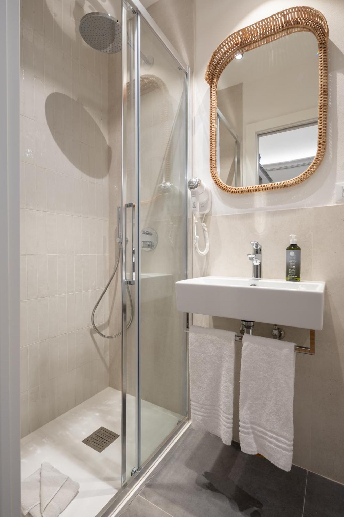 N7 Rooms Флоренция Номер фото